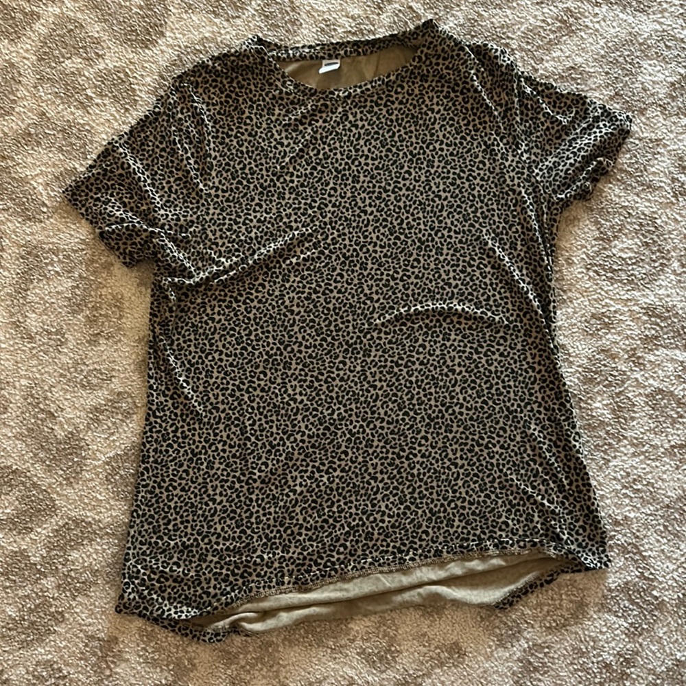 Cute leopard top